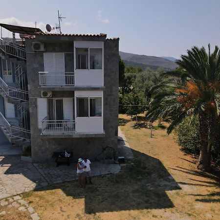 Pension Lakis Prinos  Bagian luar foto