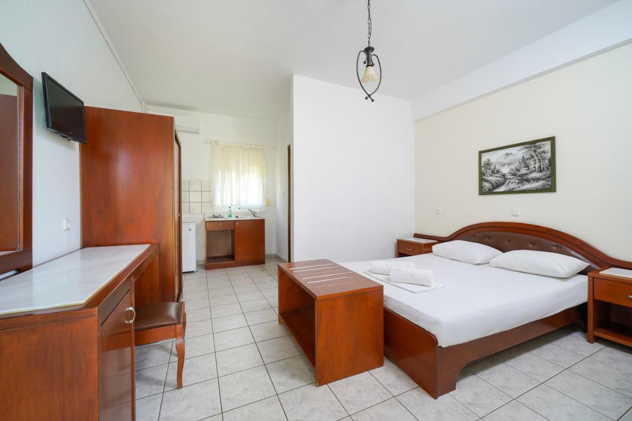 Pension Lakis Prinos  Bagian luar foto