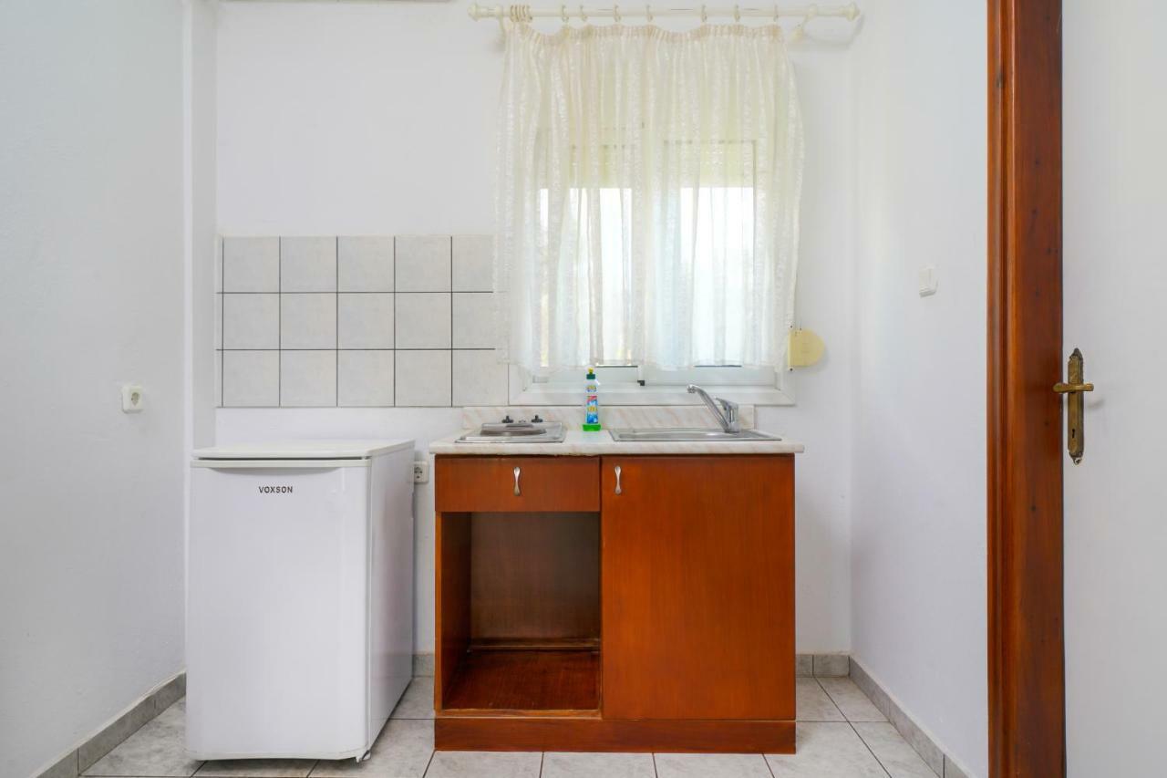 Pension Lakis Prinos  Bagian luar foto